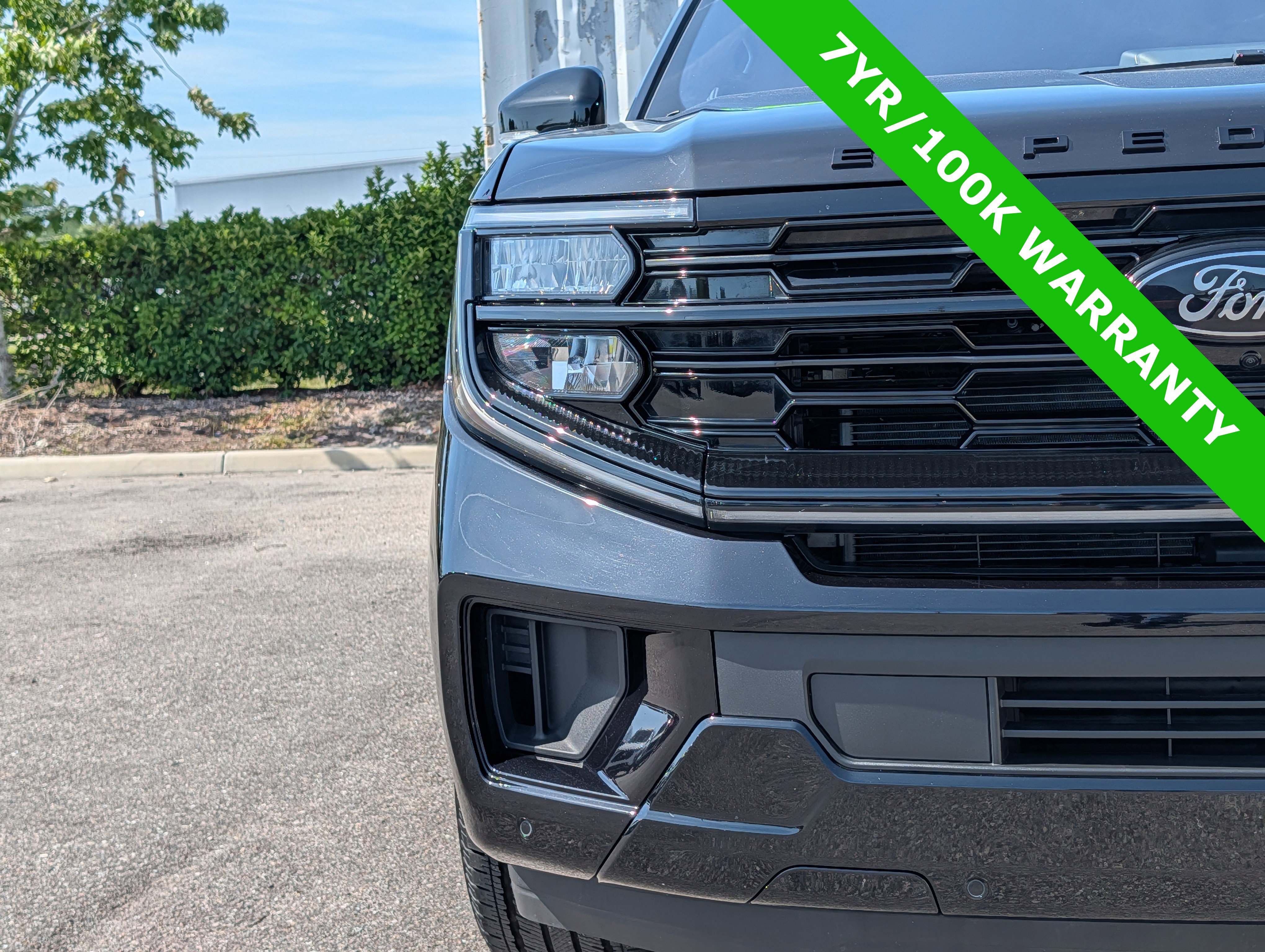 Certified 2025 Ford Expedition Max Platinum w/ Stealth Appearance Package AWD/4WD image 9