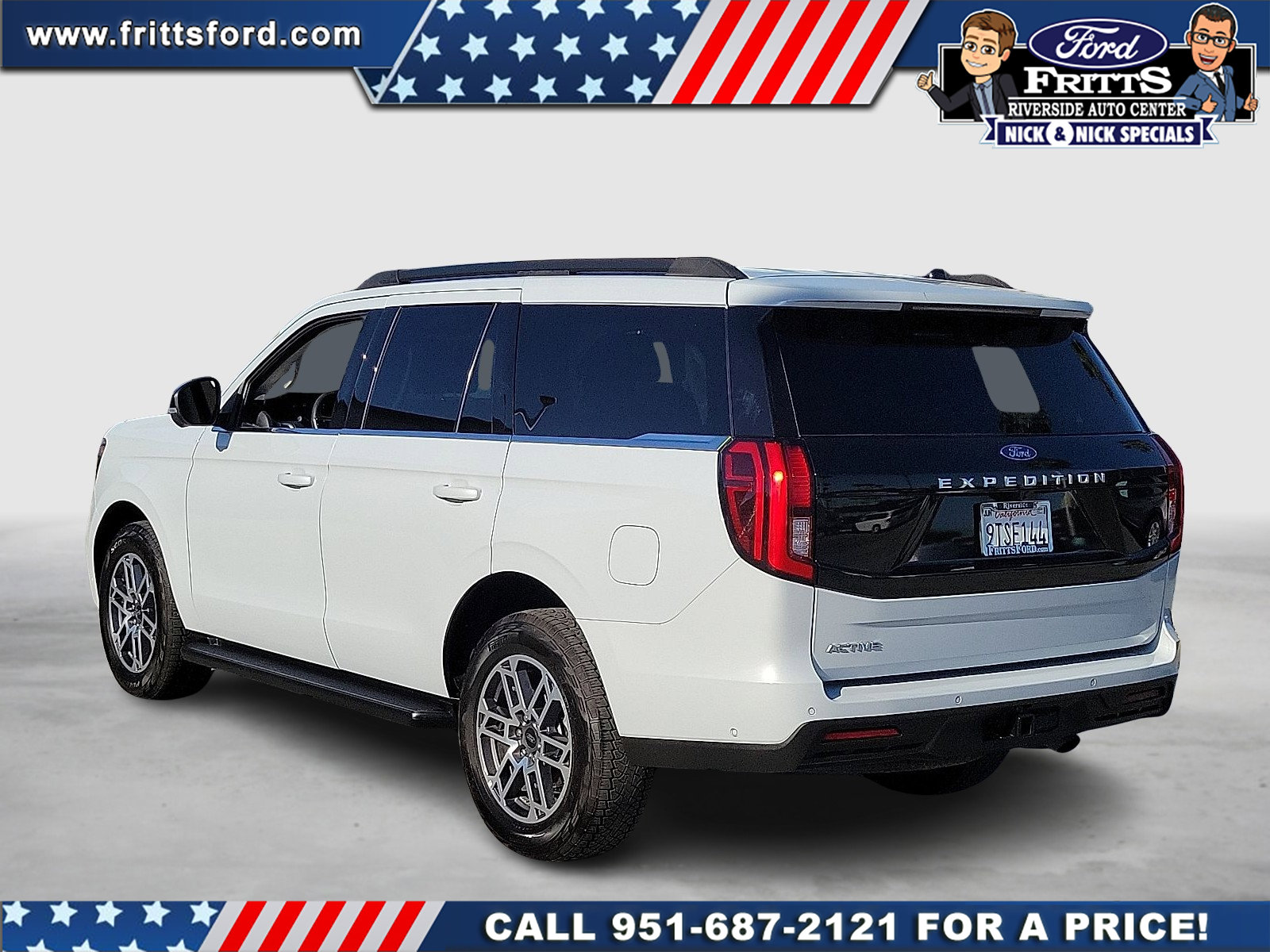 Certified 2025 Ford Expedition Active AWD/4WD image 3