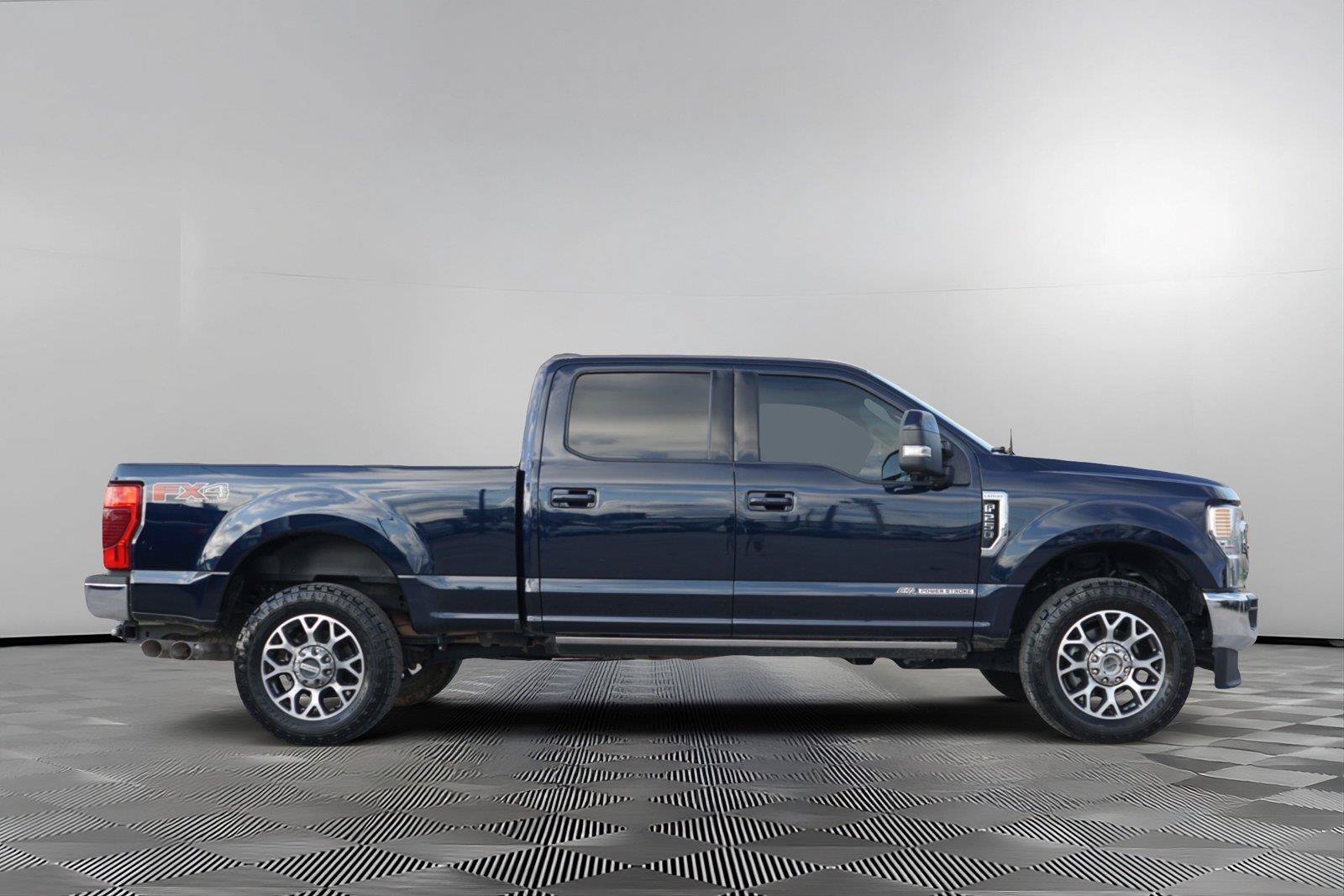 Certified 2022 Ford F250 Lariat w/ Lariat Ultimate Package AWD/4WD image 4