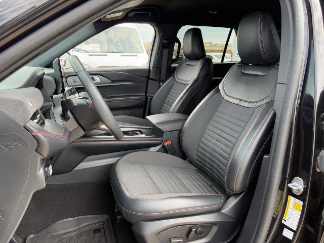 Certified 2025 Ford Explorer ST-Line RWD image 25
