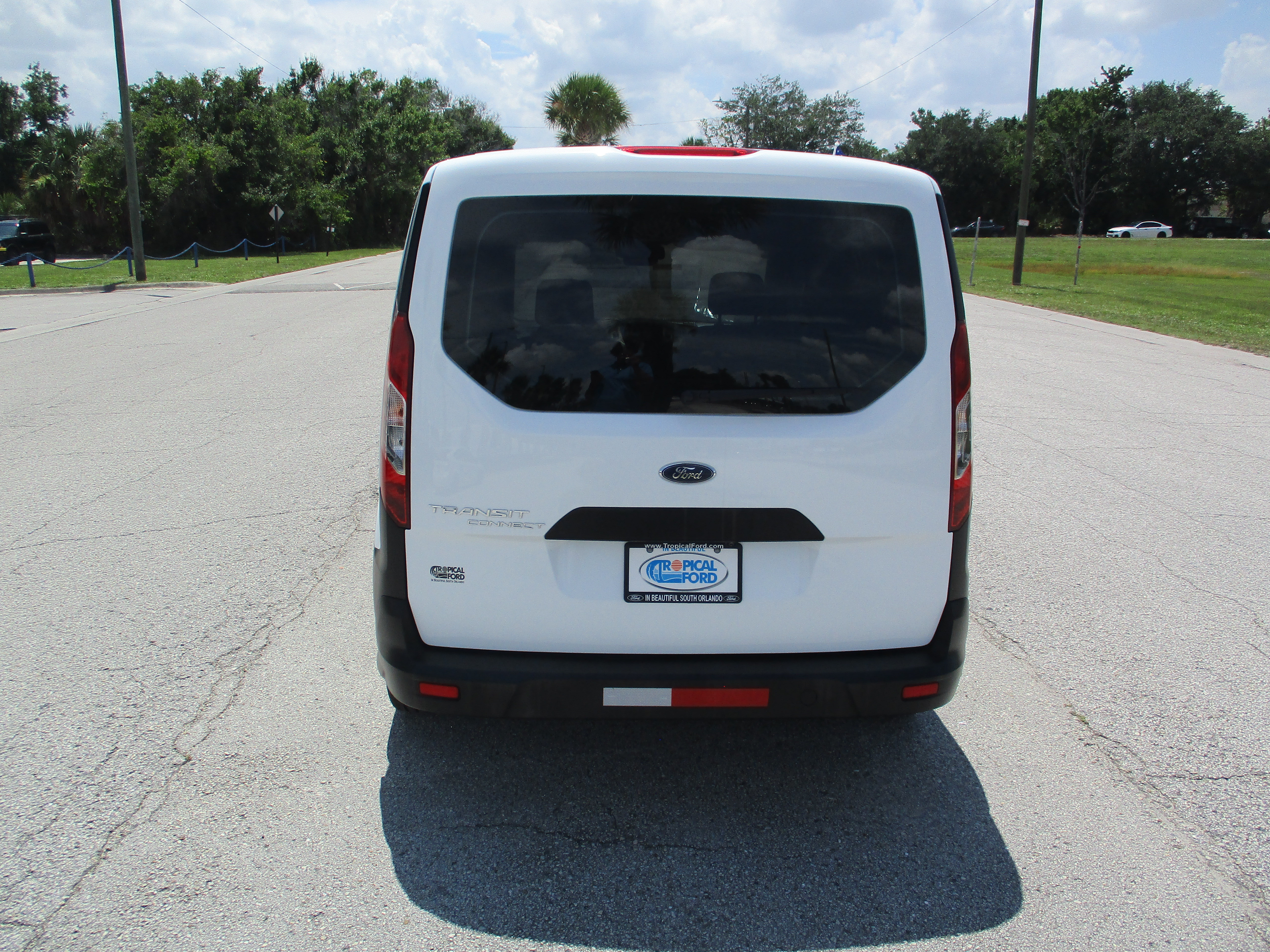 Certified 2023 Ford Transit Connect XL FWD image 6