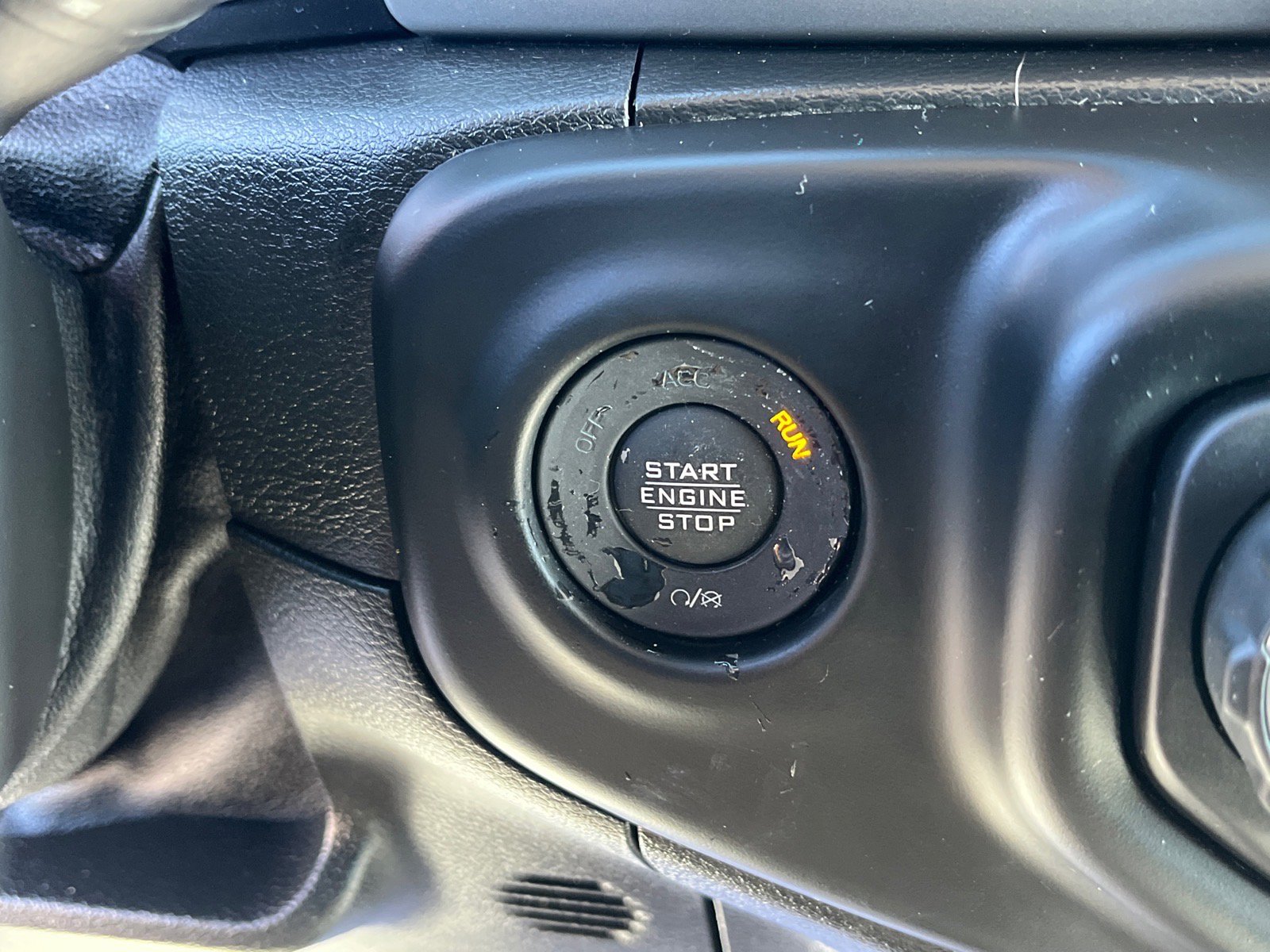 Used 2021 Jeep Gladiator Rubicon image 9