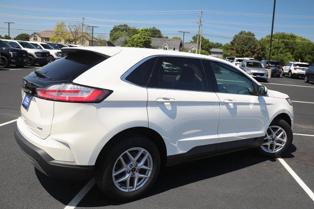 Certified 2024 Ford Edge SEL w/ Convenience Package AWD/4WD image 7