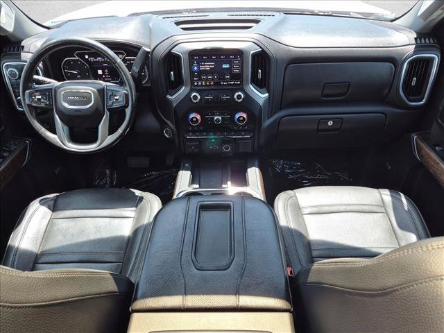 Used 2020 GMC Sierra 2500 Denali w/ Denali Ultimate Package AWD/4WD image 24