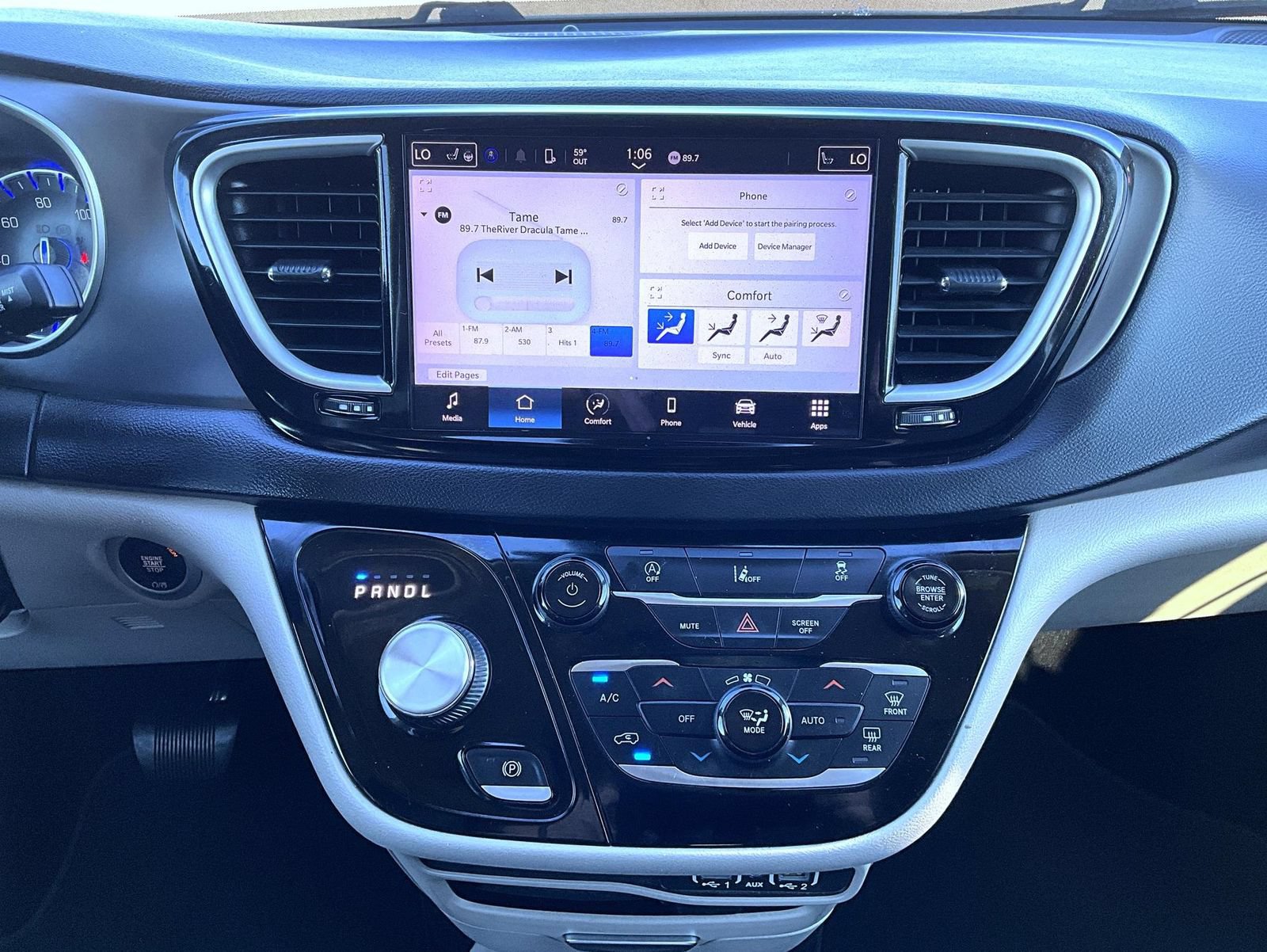 Used 2022 Chrysler Pacifica Touring-L FWD image 14