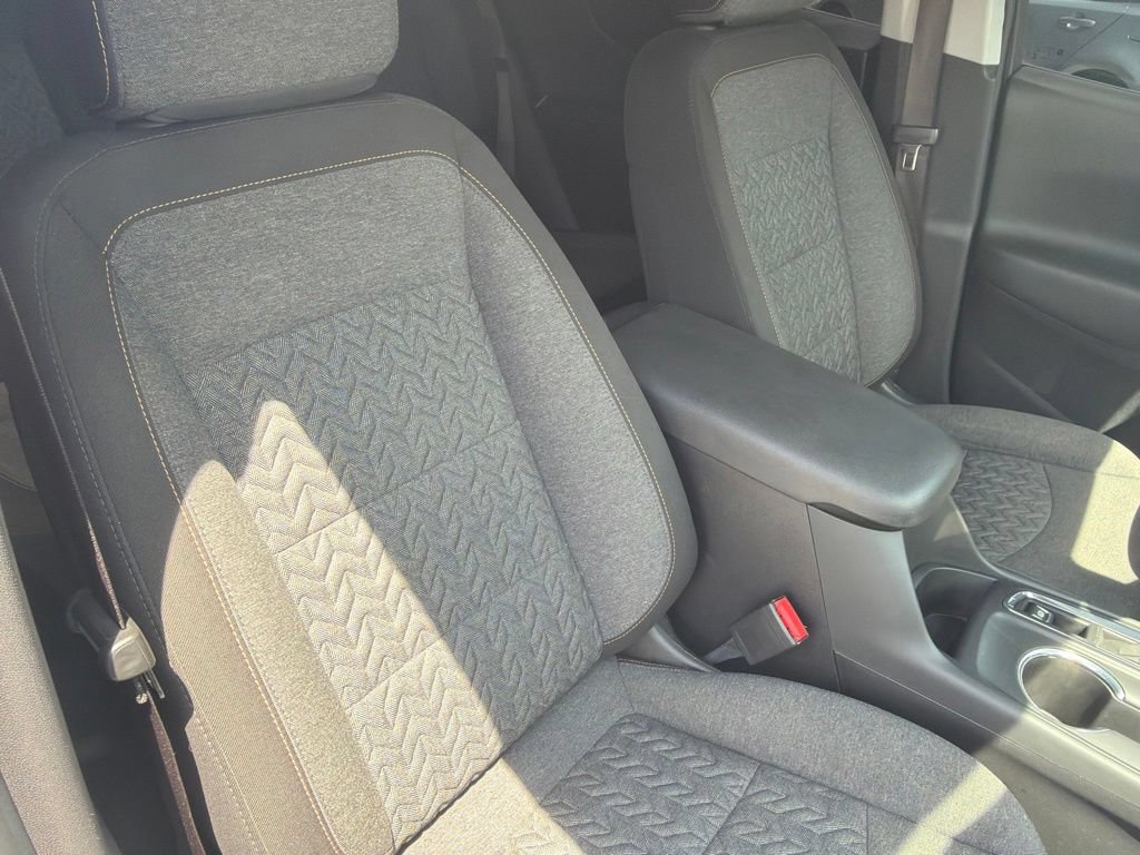 Used 2023 Chevrolet Equinox LT AWD/4WD image 28
