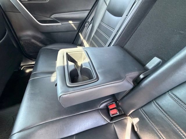 Used 2020 Toyota RAV4 XLE Premium FWD image 25