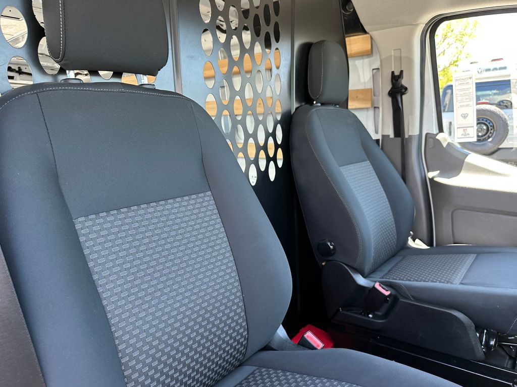 Certified 2025 Ford Transit 250 Low Roof w/ Exterior Upgrade Package RWD image 17