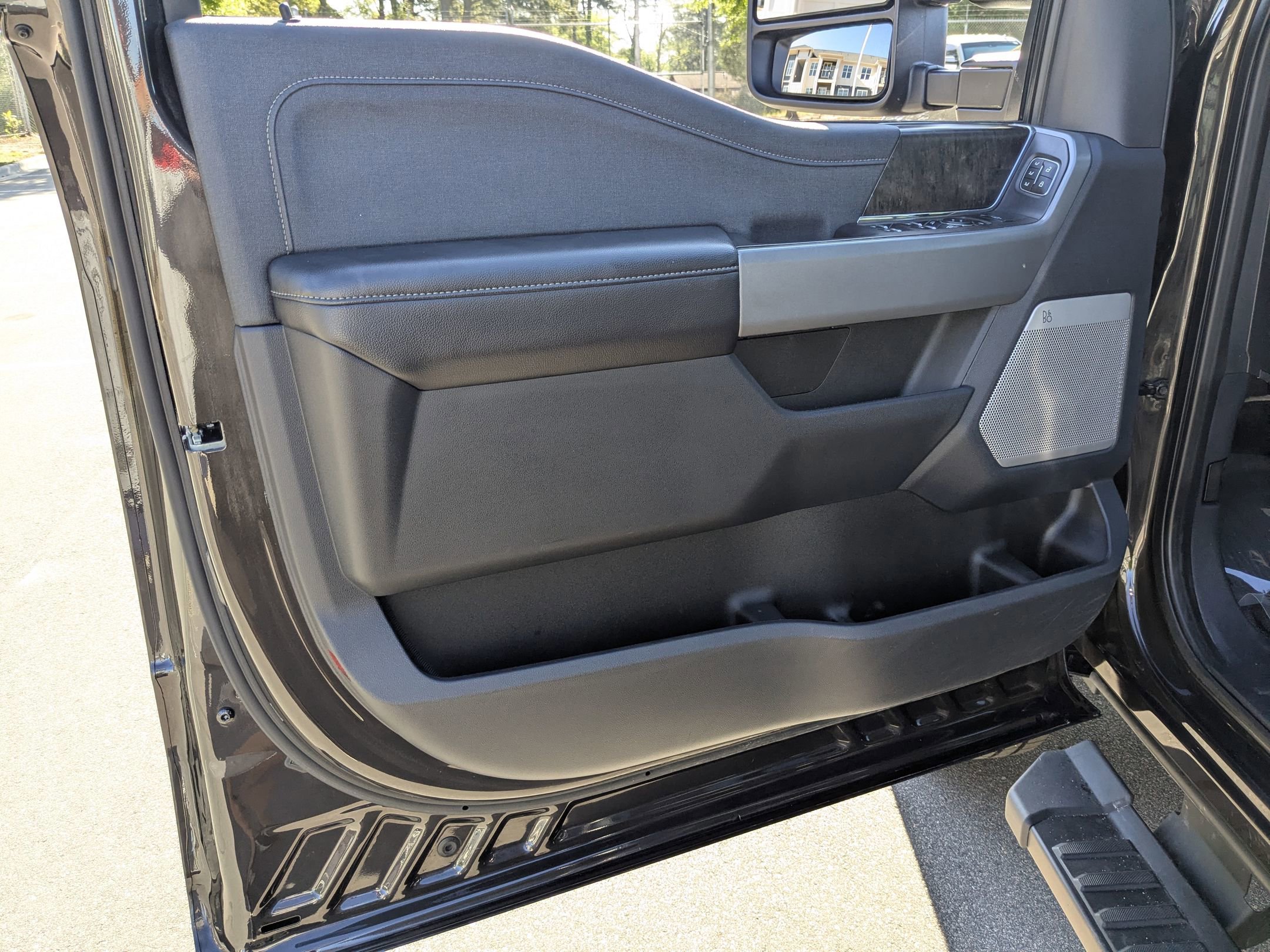 Certified 2024 Ford F350 Lariat w/ Lariat Ultimate Package AWD/4WD image 12