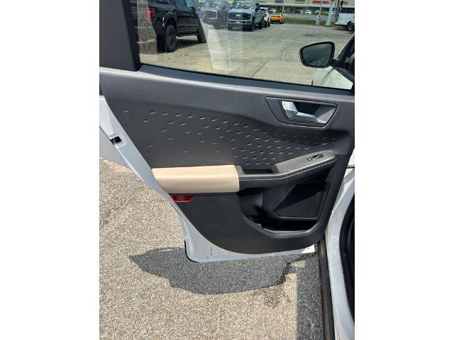 Certified 2020 Ford Escape SEL FWD image 11