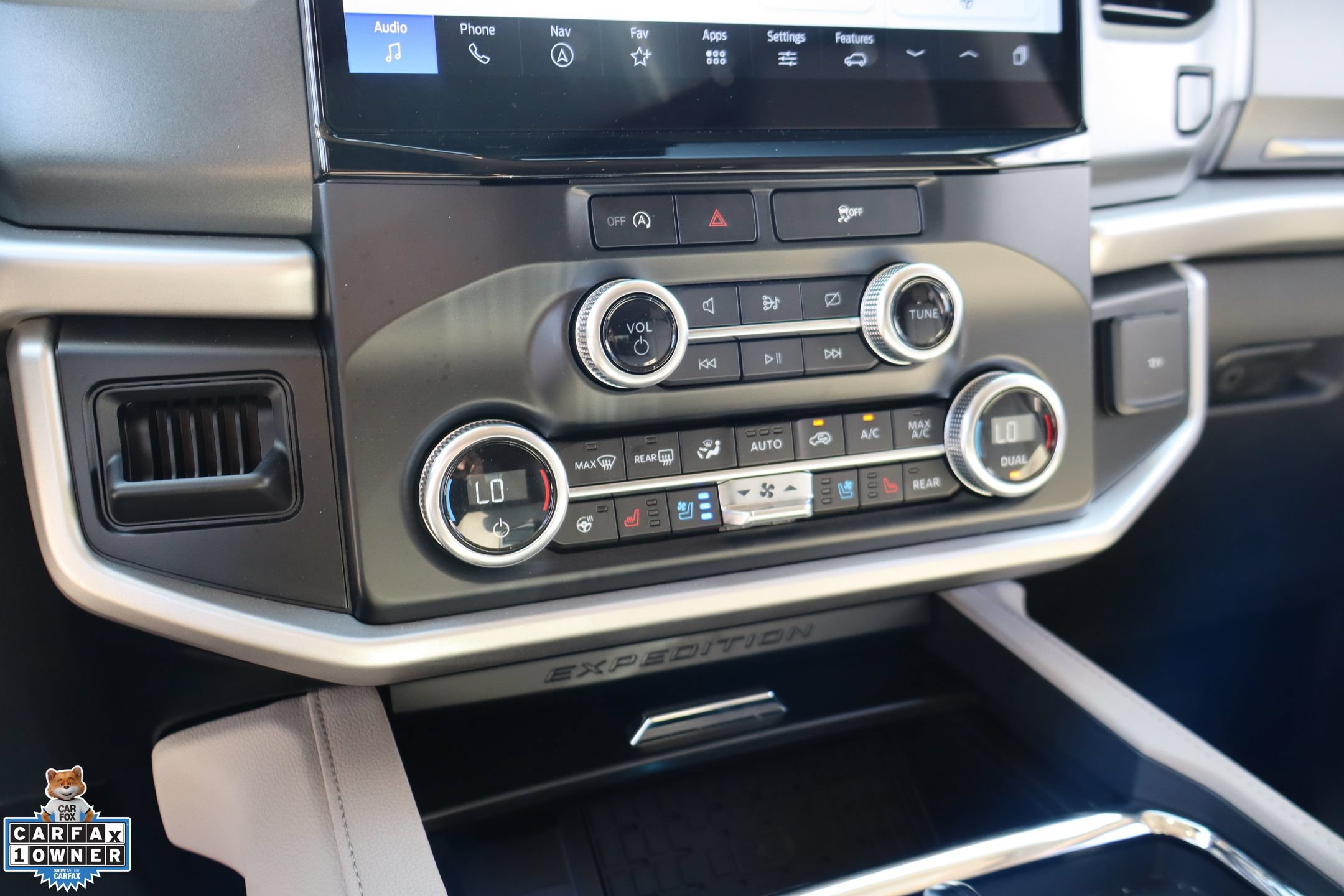 Certified 2024 Ford Expedition XLT RWD image 20