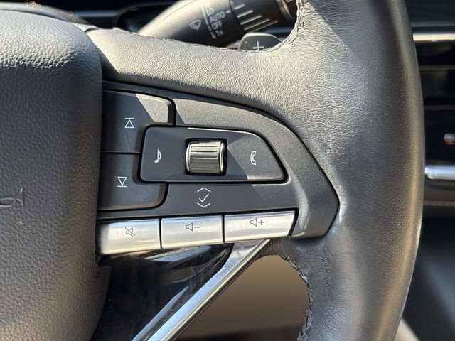 Used 2024 Cadillac Escalade ESV Premium Luxury w/ Performance Package image 31