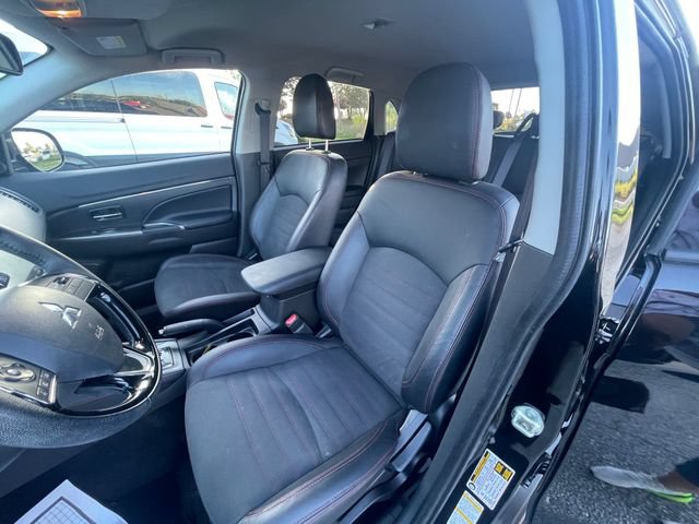 Used 2024 Mitsubishi Outlander Sport SE AWD/4WD image 9