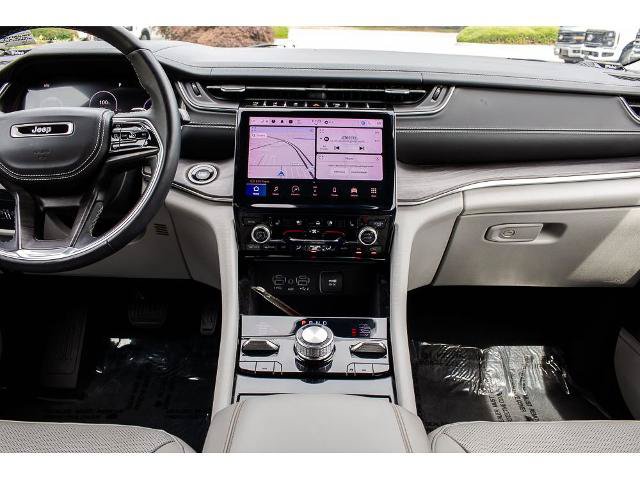 Used 2022 Jeep Grand Cherokee L Overland AWD/4WD image 15