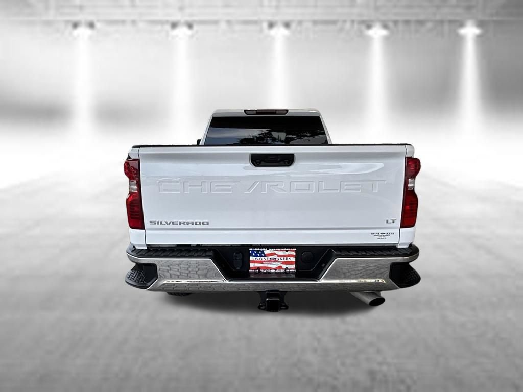 Used 2025 Chevrolet Silverado 2500 LT w/ Convenience Package AWD/4WD image 5