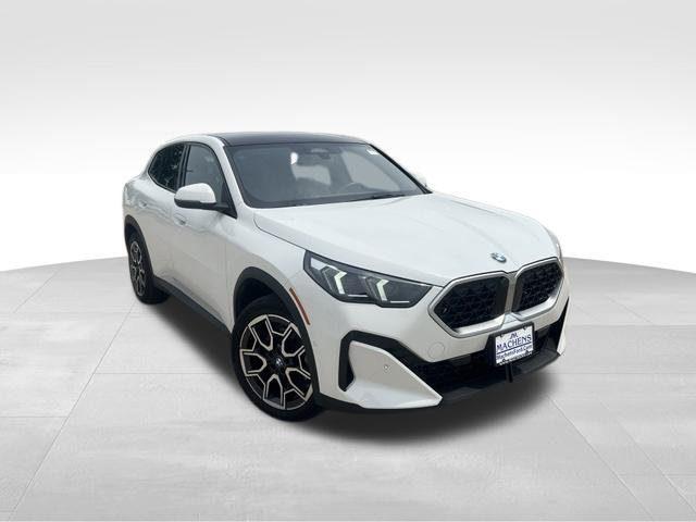 Used 2026 BMW X2 xDrive28i AWD/4WD image 8