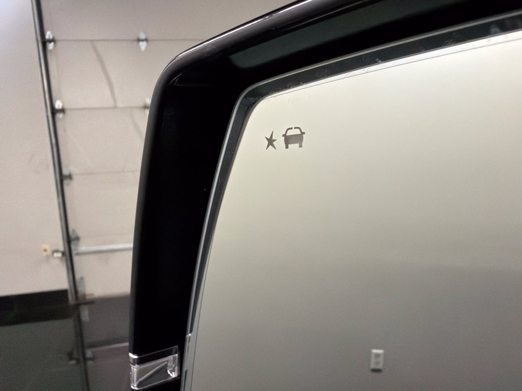 Used 2018 Cadillac Escalade Premium Luxury AWD/4WD image 29