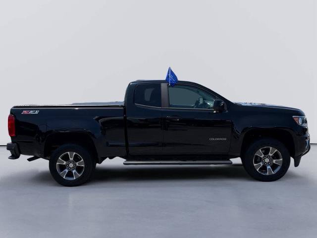 Used 2017 Chevrolet Colorado Z71 AWD/4WD image 6