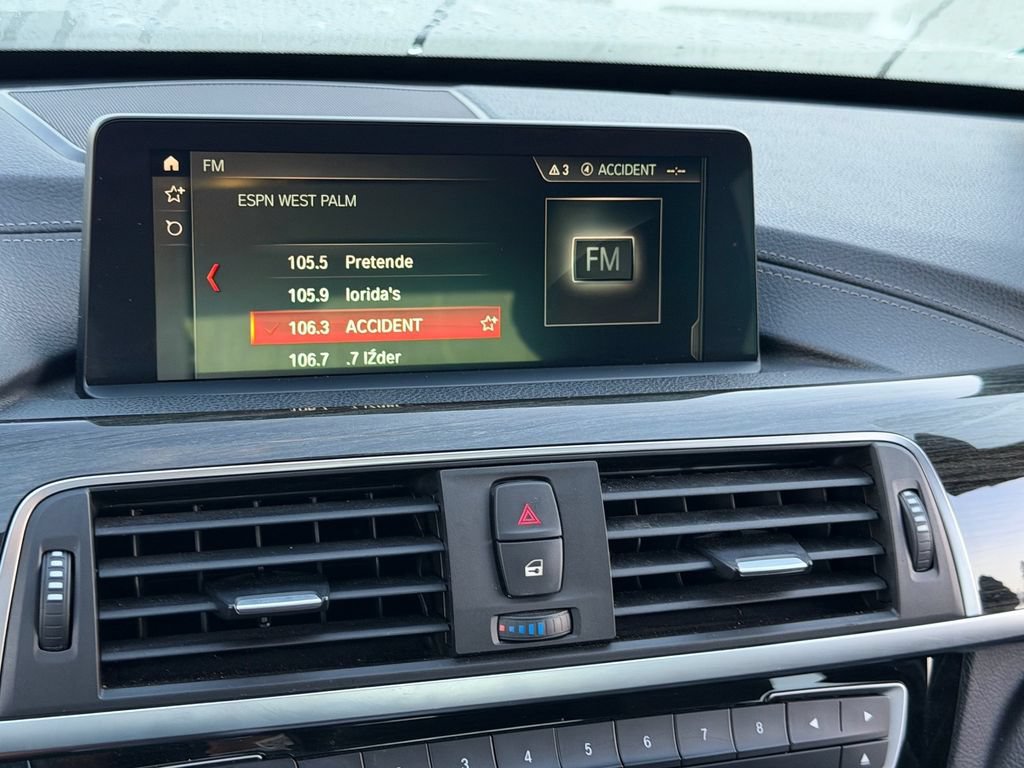 Used 2018 BMW 330i xDrive Sedan AWD/4WD image 21