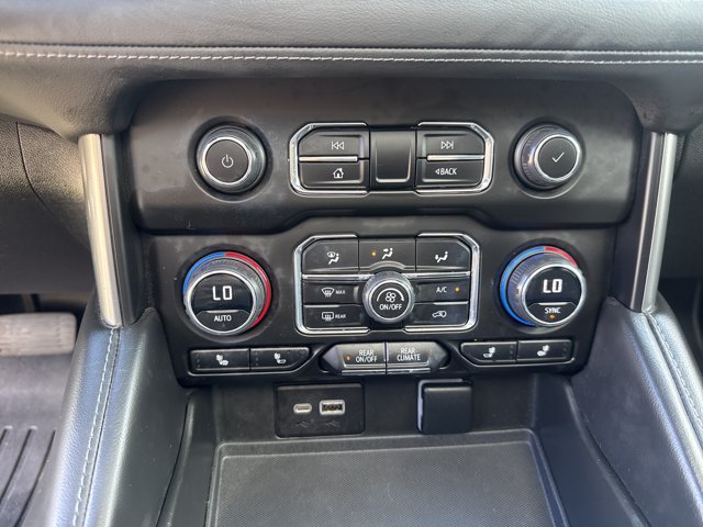 Used 2023 Chevrolet Tahoe LT AWD/4WD image 30