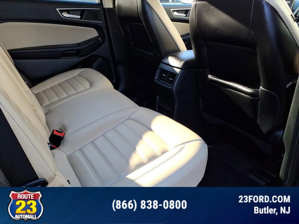 Certified 2022 Ford Edge SEL w/ Cargo Accessory Package image 11