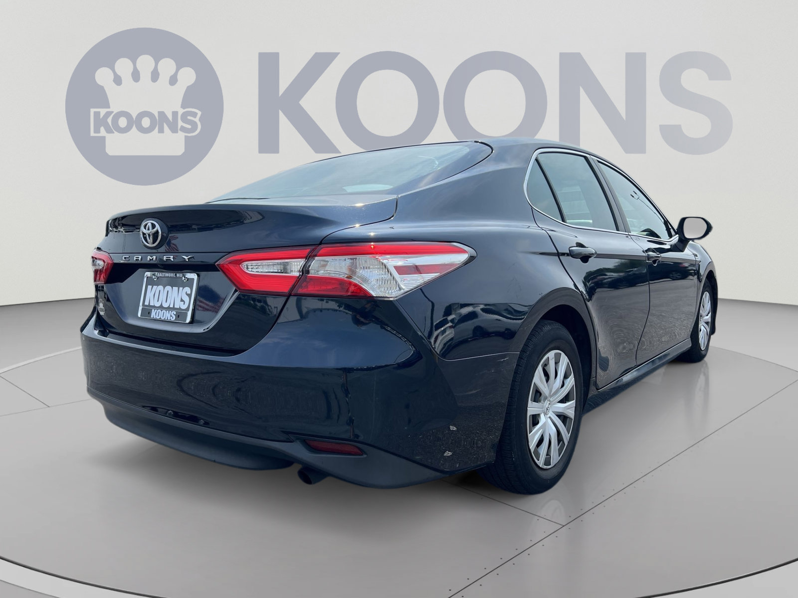 Used 2018 Toyota Camry FWD image 7