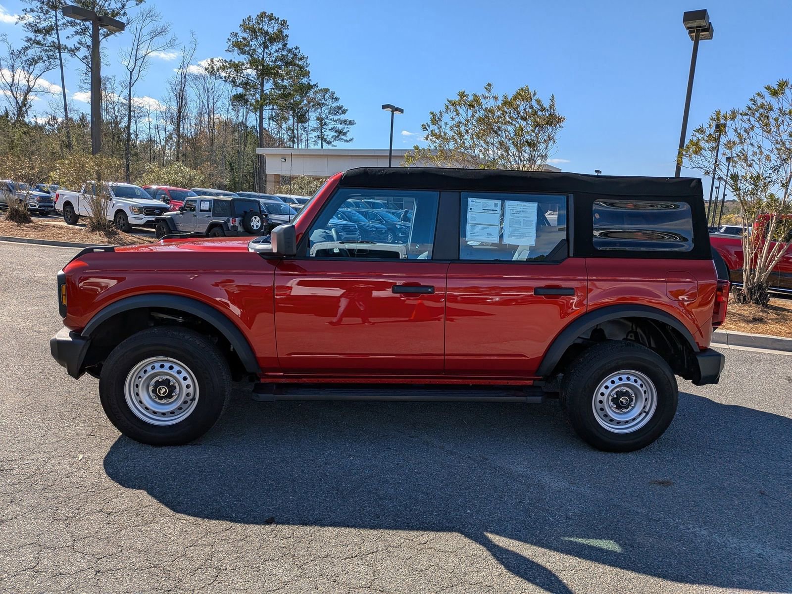 Certified 2023 Ford Bronco 4-Door image 2