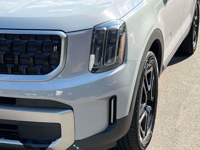 Used 2023 Kia Telluride EX X-Line AWD/4WD image 9