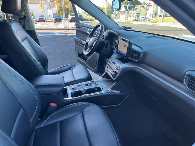 Certified 2023 Ford Explorer XLT w/ Equipment Group 202A image 20