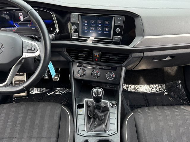 Used 2023 Volkswagen Jetta Sport FWD image 31