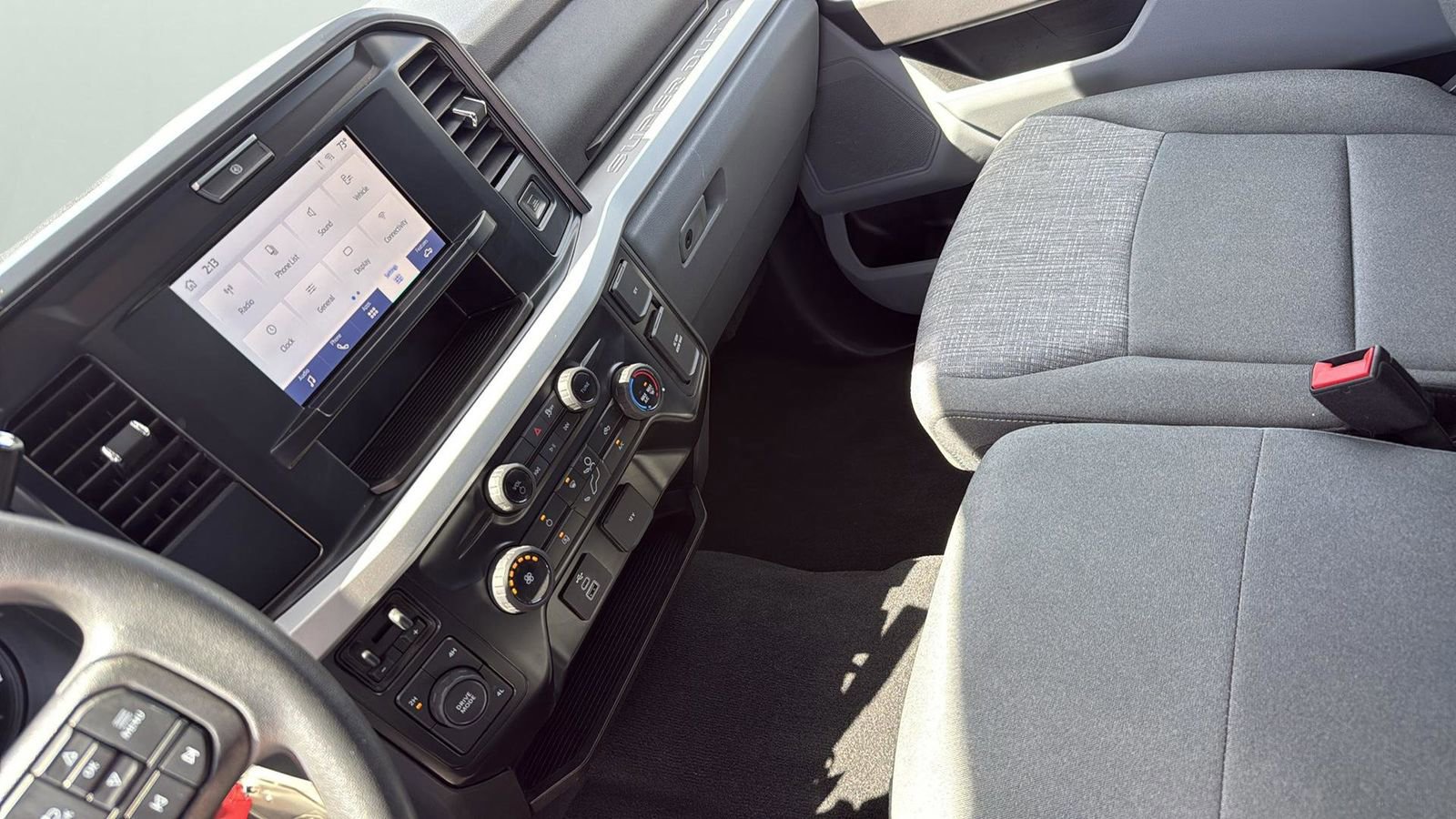 Certified 2025 Ford F350 XLT AWD/4WD image 21