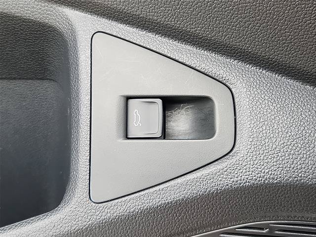 Used 2025 Volkswagen Jetta SE FWD image 24