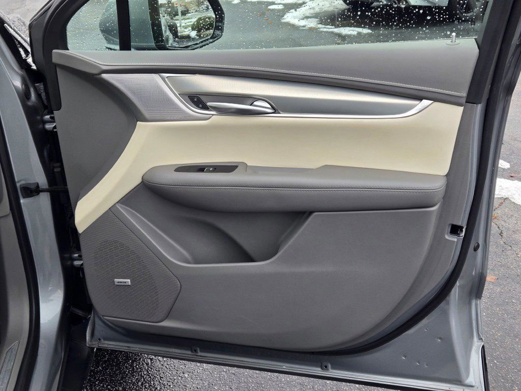 Used 2023 Cadillac XT5 Premium Luxury image 7