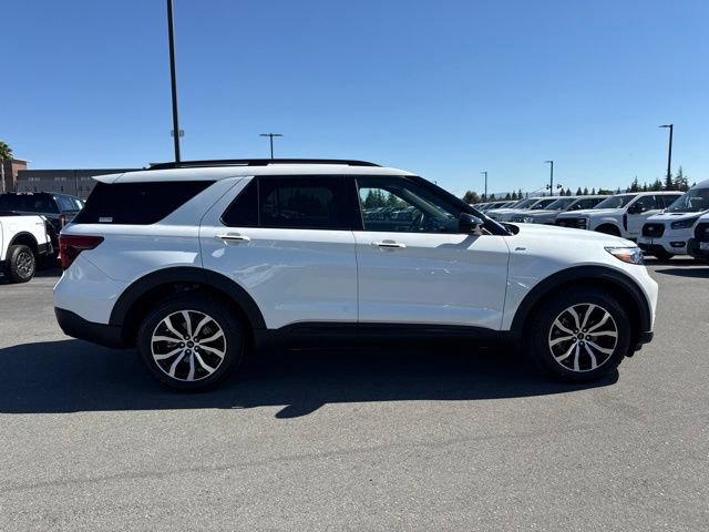 Certified 2024 Ford Explorer ST-Line w/ Class IV Trailer Tow Package AWD/4WD image 5
