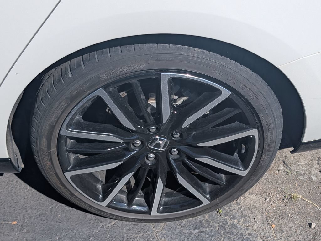Used 2023 Honda Accord Touring image 10