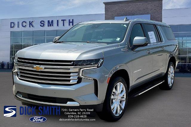Used 2023 Chevrolet Suburban High Country RWD image 1