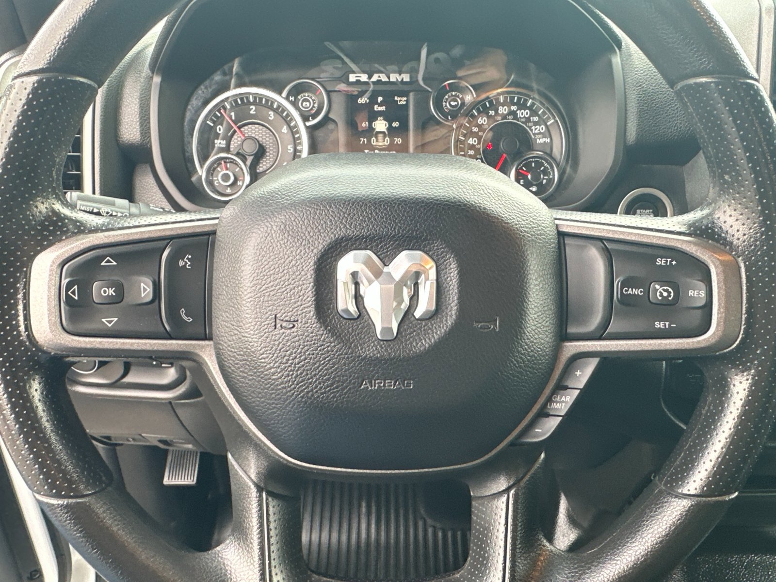 Used 2023 RAM 2500 Tradesman w/ Chrome Appearance Group image 22