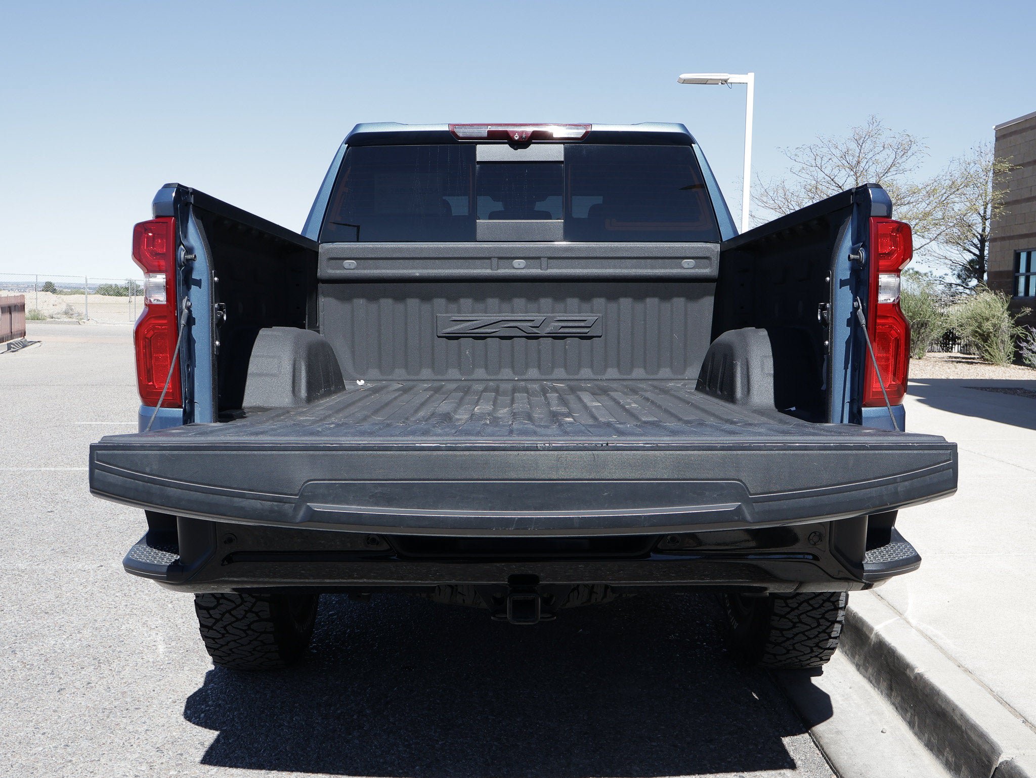 Used 2024 Chevrolet Silverado 1500 ZR2 w/ Technology Package AWD/4WD image 19