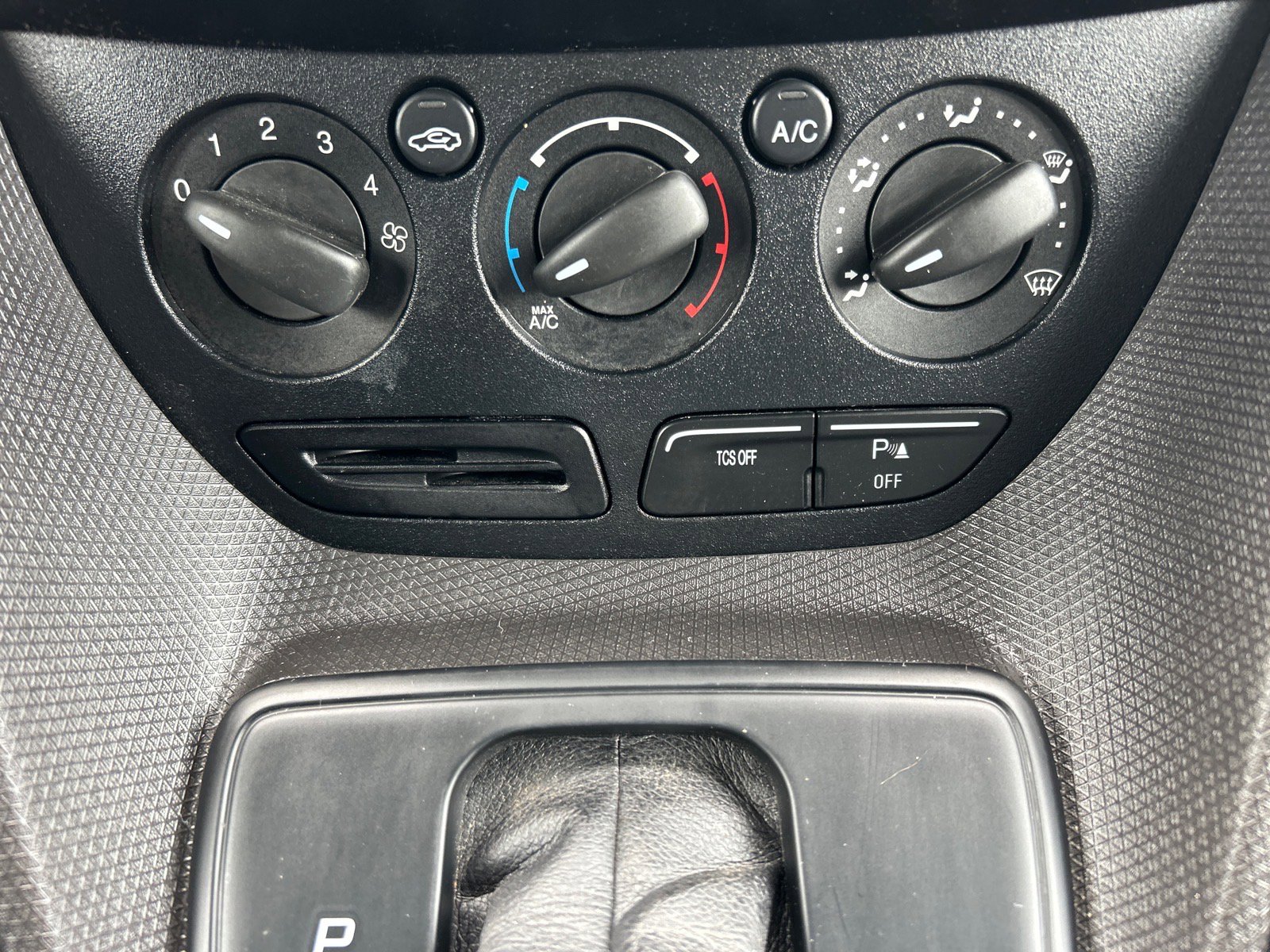 Certified 2018 Ford Transit Connect XL image 24