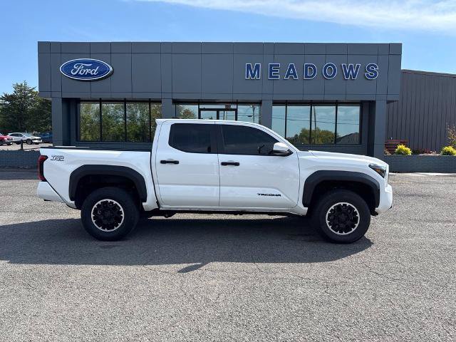 Used 2024 Toyota Tacoma TRD Off-Road AWD/4WD image 7