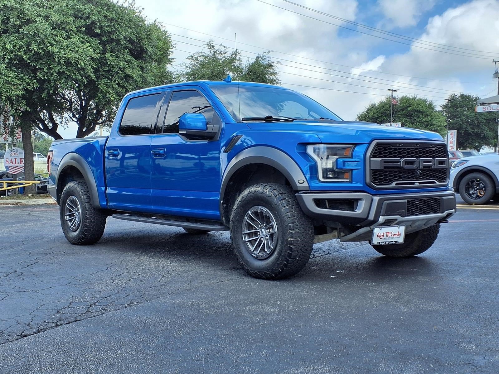 Certified 2019 Ford F150 Raptor w/ Equipment Group 802A Luxury AWD/4WD image 4