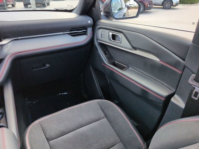Certified 2025 Ford Explorer ST RWD image 16