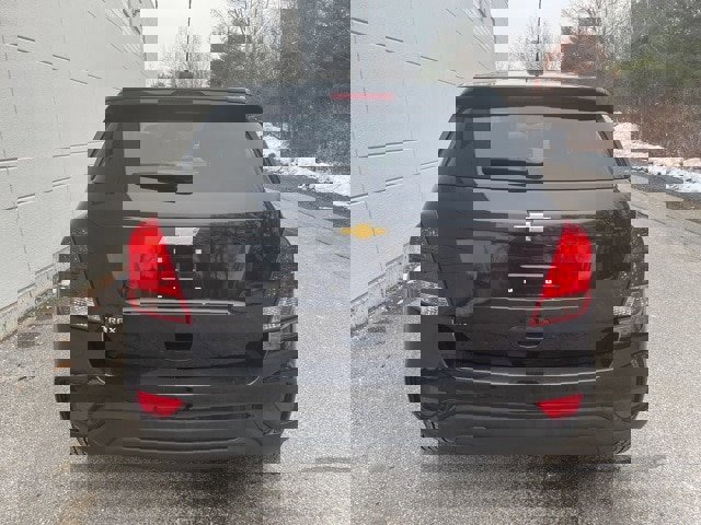 Used 2020 Chevrolet Trax LS w/ Tint and Cruise Package image 4