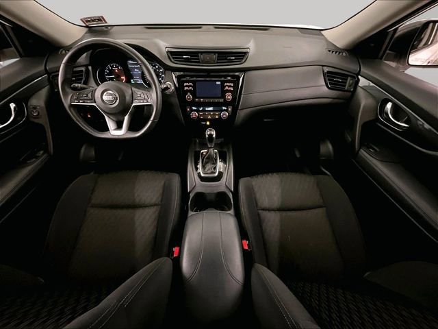 Used 2017 Nissan Rogue SV AWD/4WD image 14