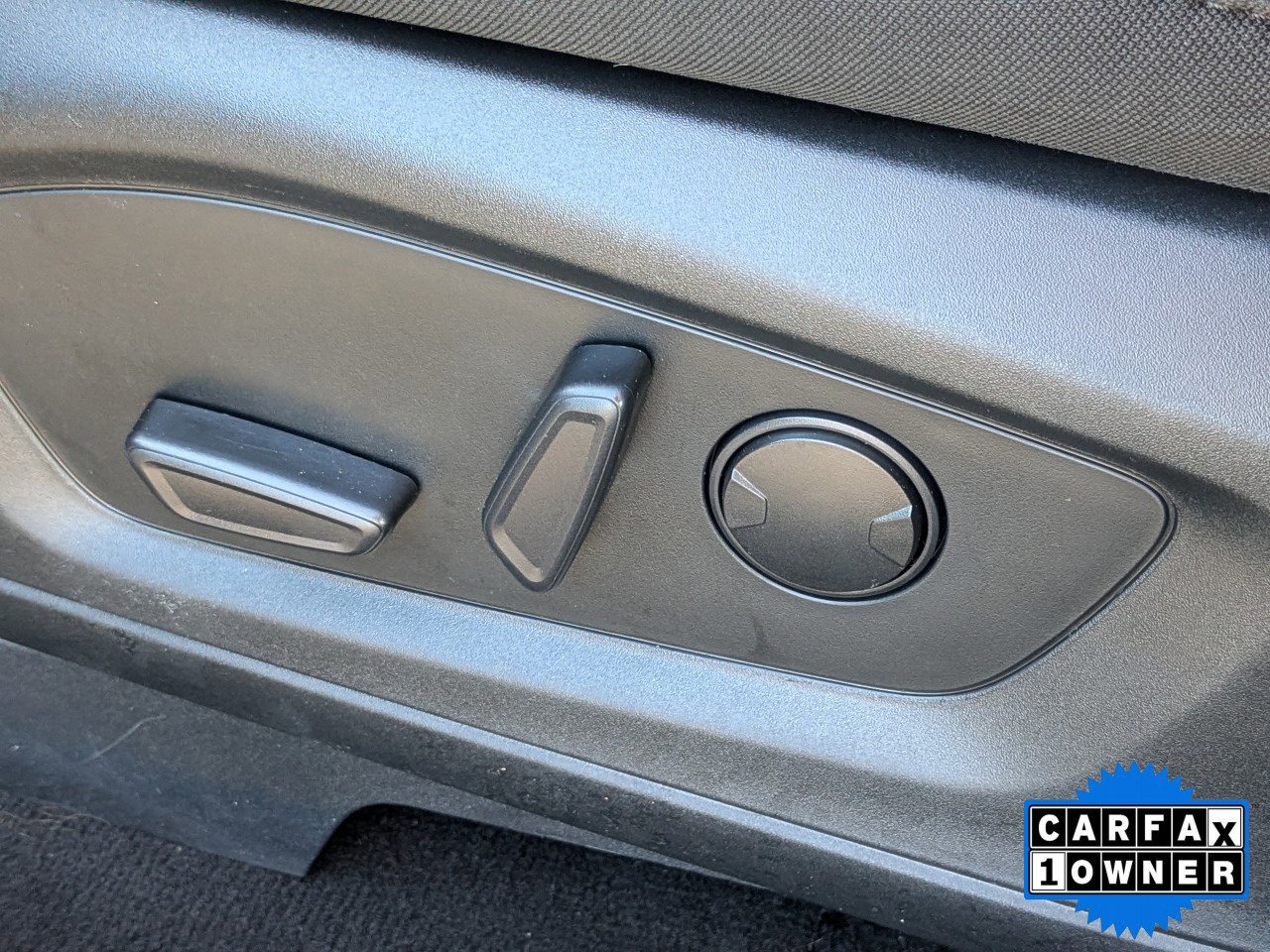 Certified 2023 Ford Explorer XLT image 24