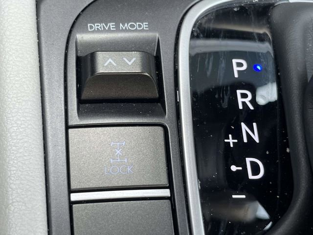 Used 2025 Hyundai Kona SEL AWD/4WD image 19