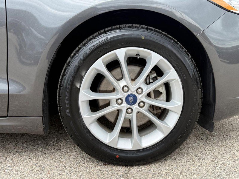 Certified 2019 Ford Fusion SE FWD image 12