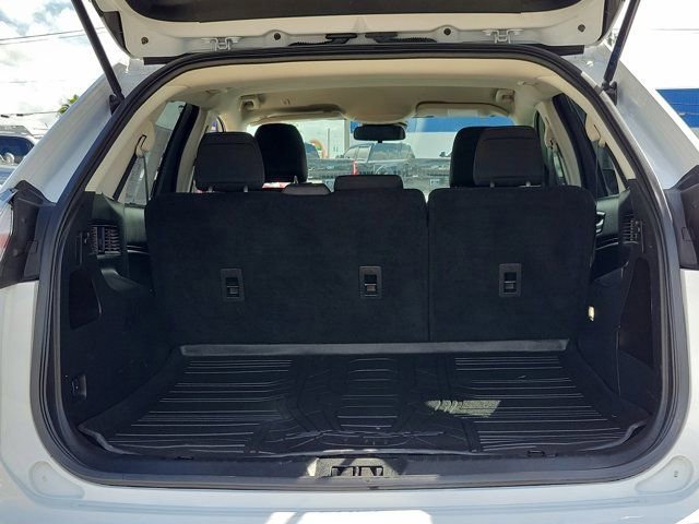 Certified 2024 Ford Edge SE w/ Black Appearance Package image 11