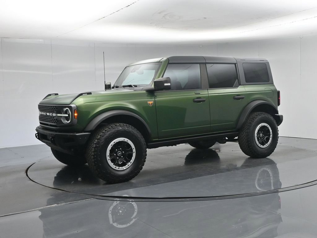 Certified 2023 Ford Bronco Badlands w/ Sasquatch Package AWD/4WD image 33