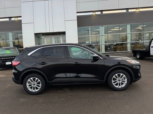 Certified 2020 Ford Escape SE image 4